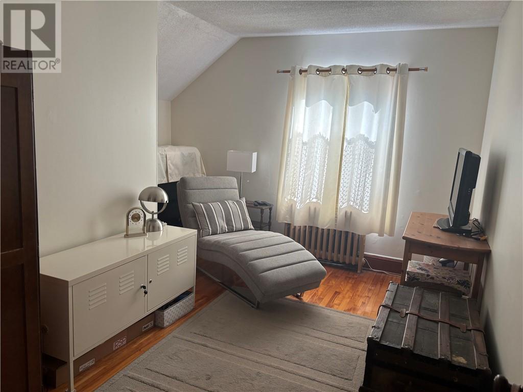 410 Ash Street - 11