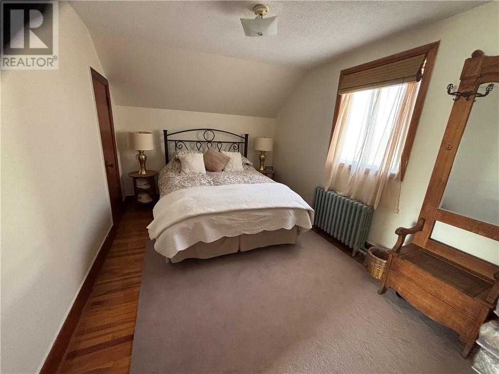 410 Ash Street - 8