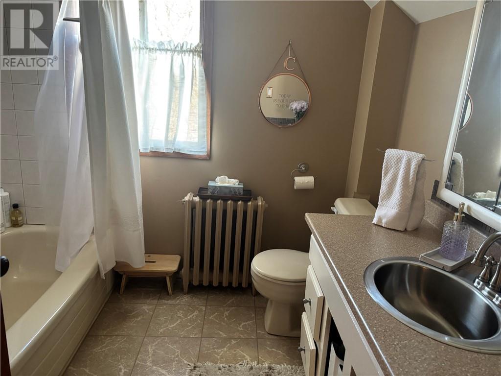 410 Ash Street - 6