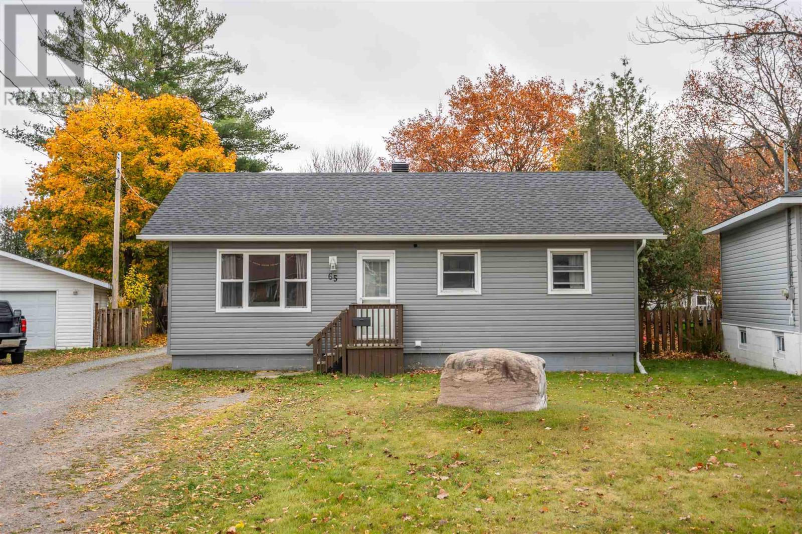 65 Anna ST - 2