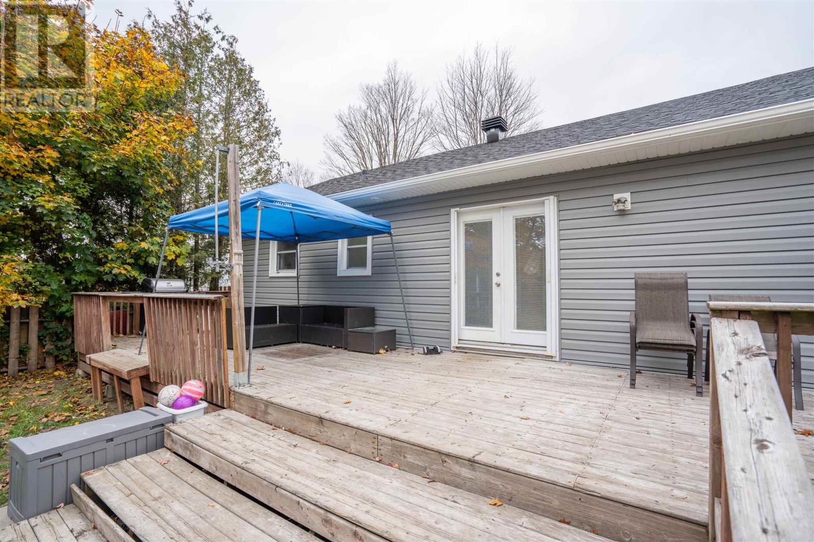 65 Anna ST - 21