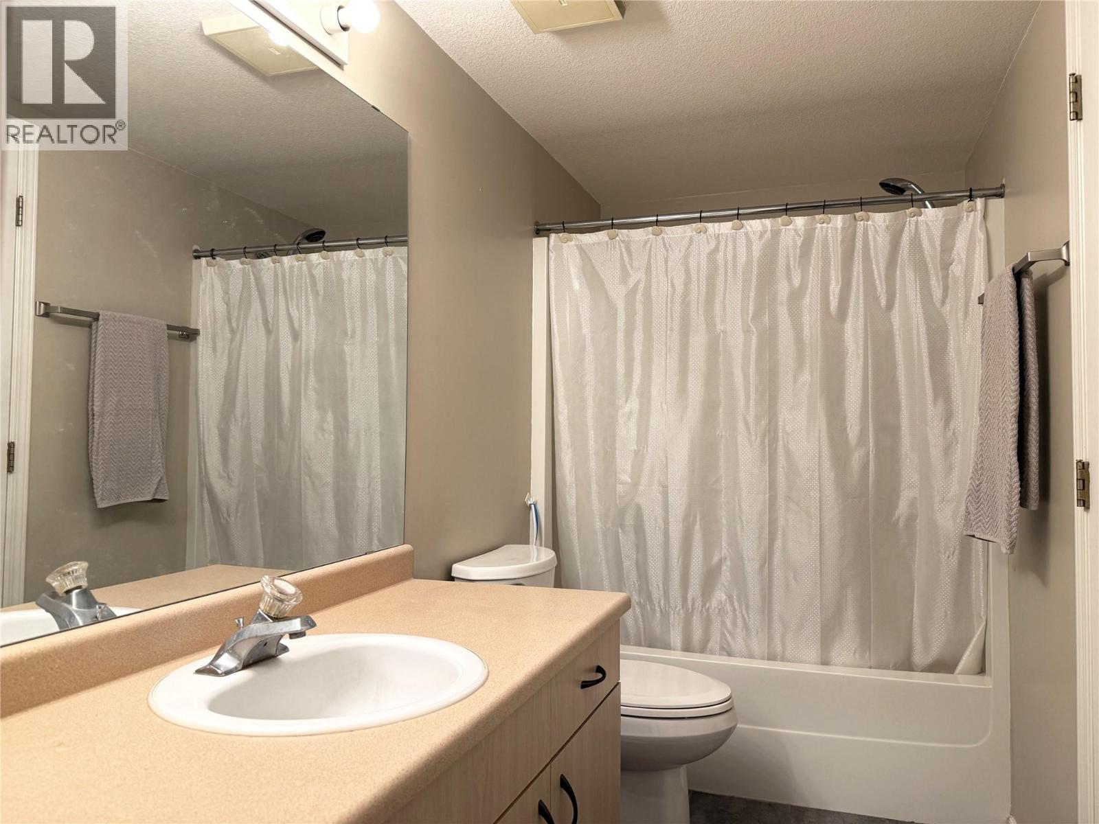 209 240 Hollywood Road North, Kelowna