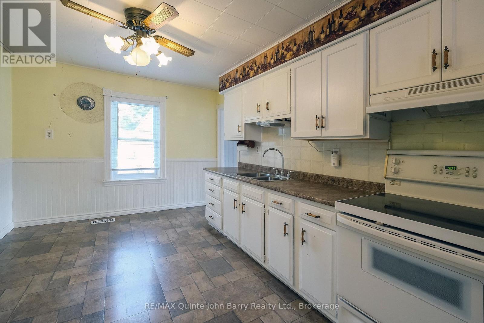 36 GRAHAM STREET, Belleville (Belleville Ward) — photo 11