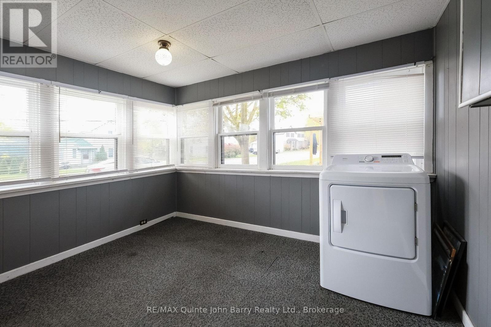 36 GRAHAM STREET, Belleville (Belleville Ward) — photo 4
