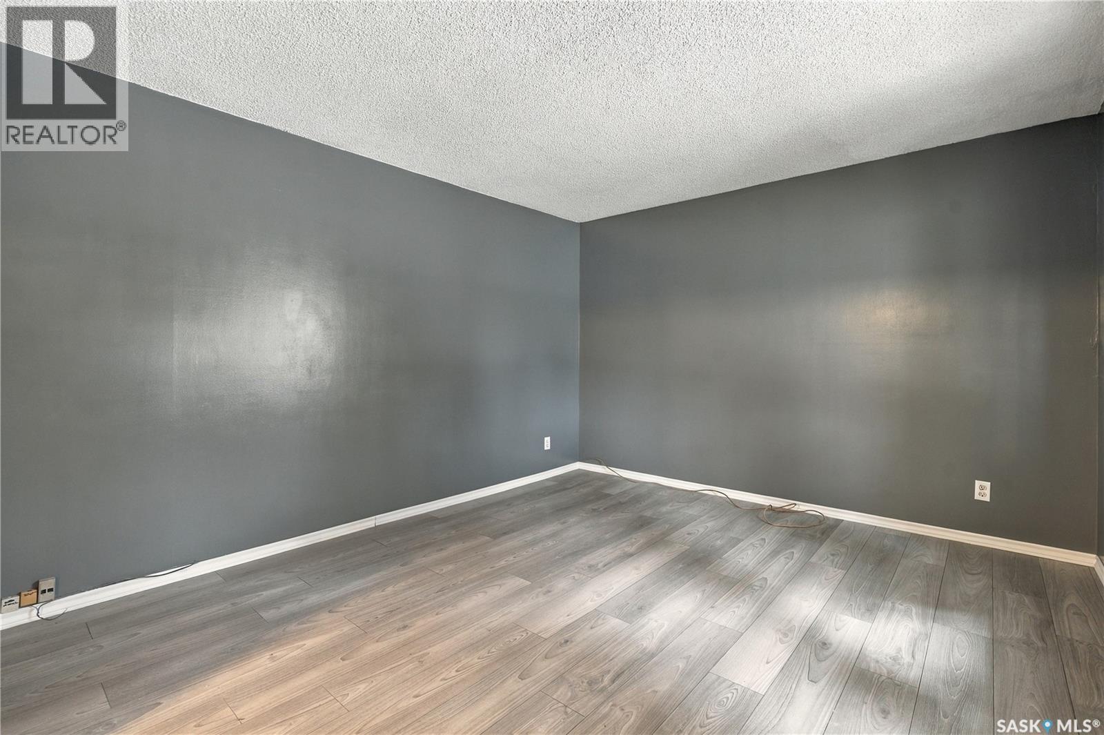 512 Q AVENUE N, Saskatoon — photo 13