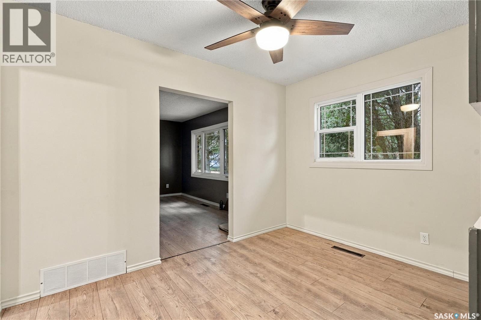 512 Q AVENUE N, Saskatoon — photo 15