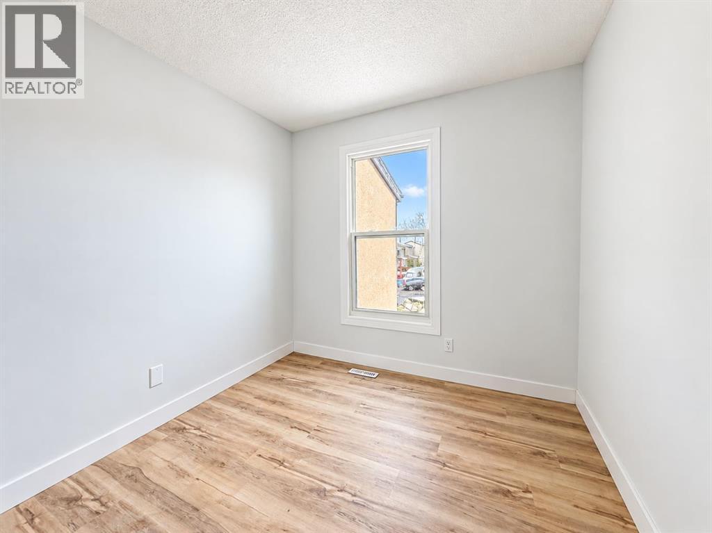 251 Pensville Close SE, Calgary — photo 14