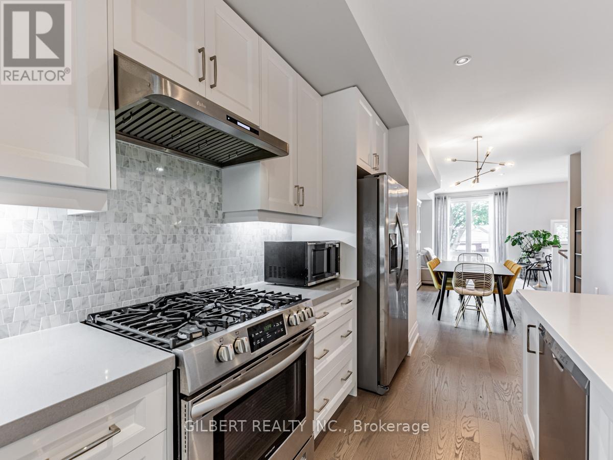 24 CARHARTT STREET, Toronto (Englemount-Lawrence) — photo 9