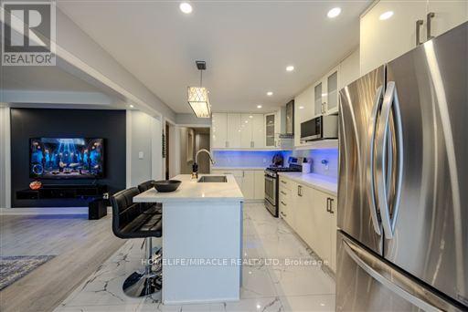 93 SCEPTER PLACE - 17