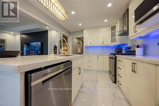 93 SCEPTER PLACE - 18