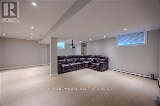 93 SCEPTER PLACE - 47