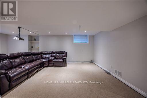 93 SCEPTER PLACE - 48