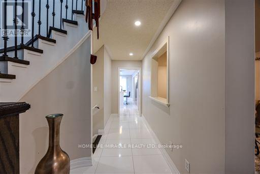 93 SCEPTER PLACE - 5