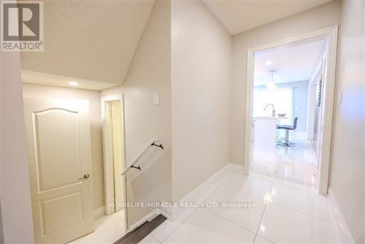 93 SCEPTER PLACE - 6