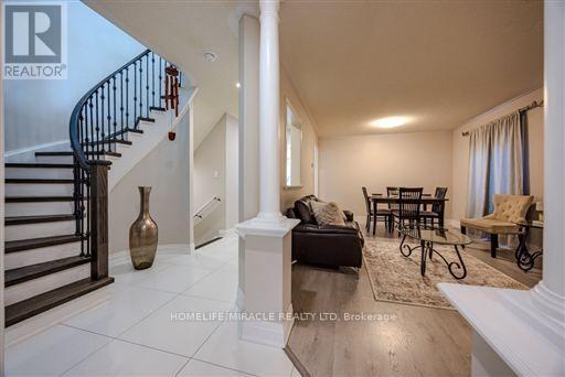 93 SCEPTER PLACE - 7