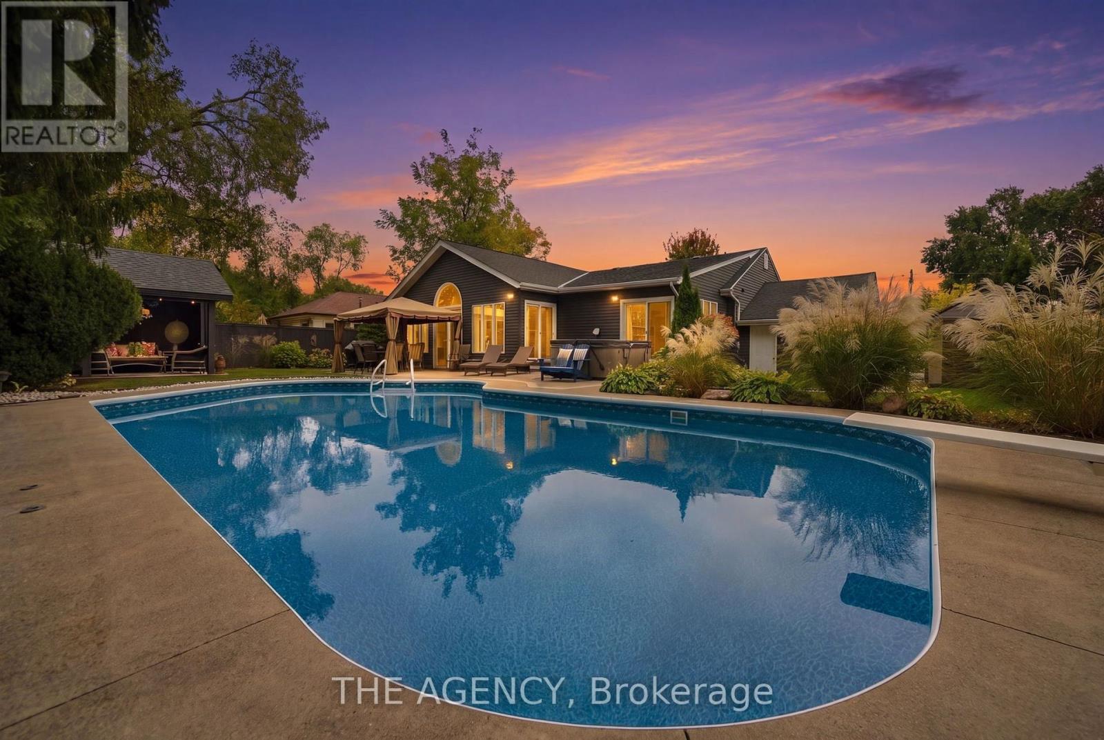 Photo of 2101 Edinburgh Drive