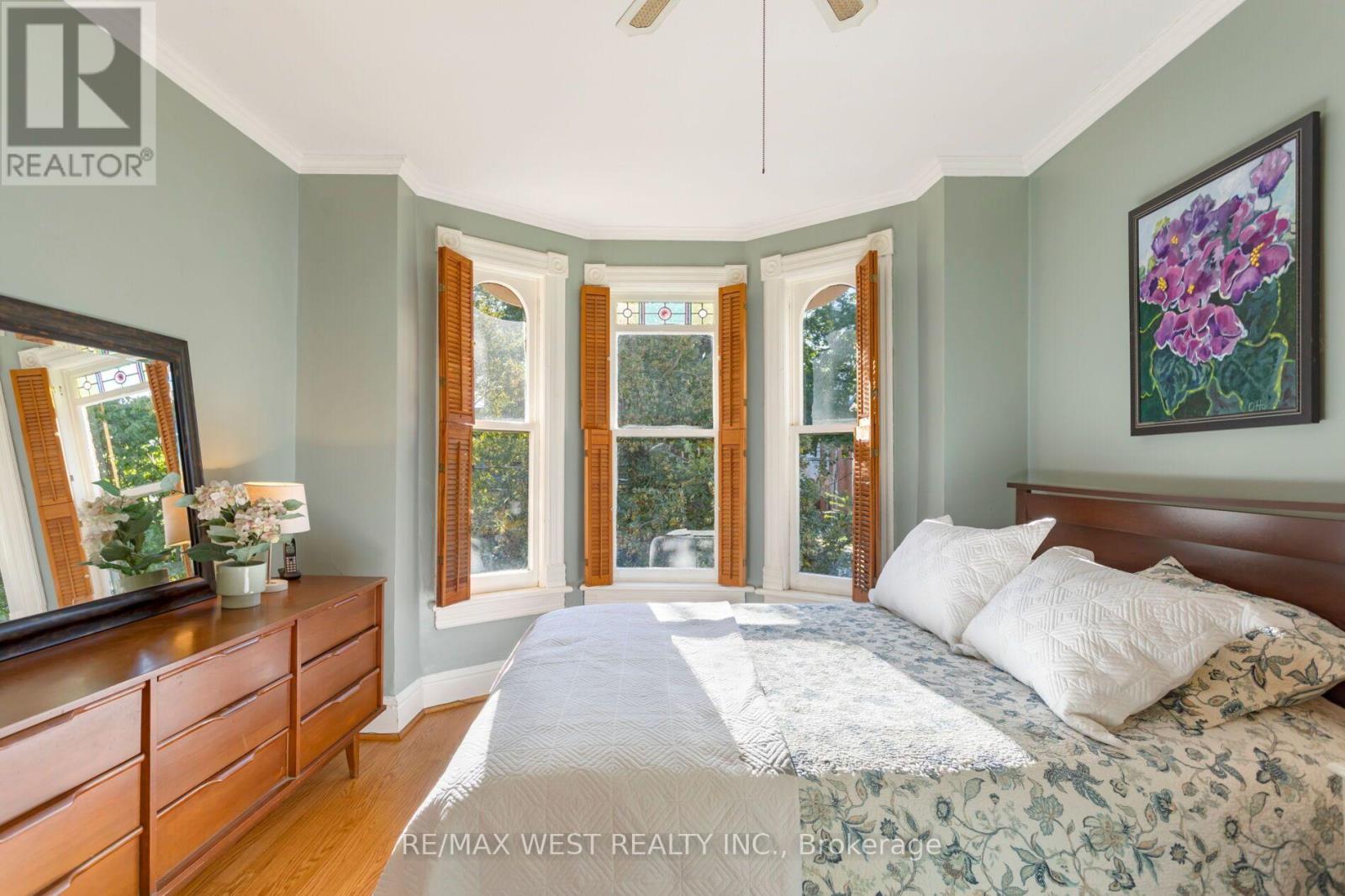 195 DUNN AVENUE - 17