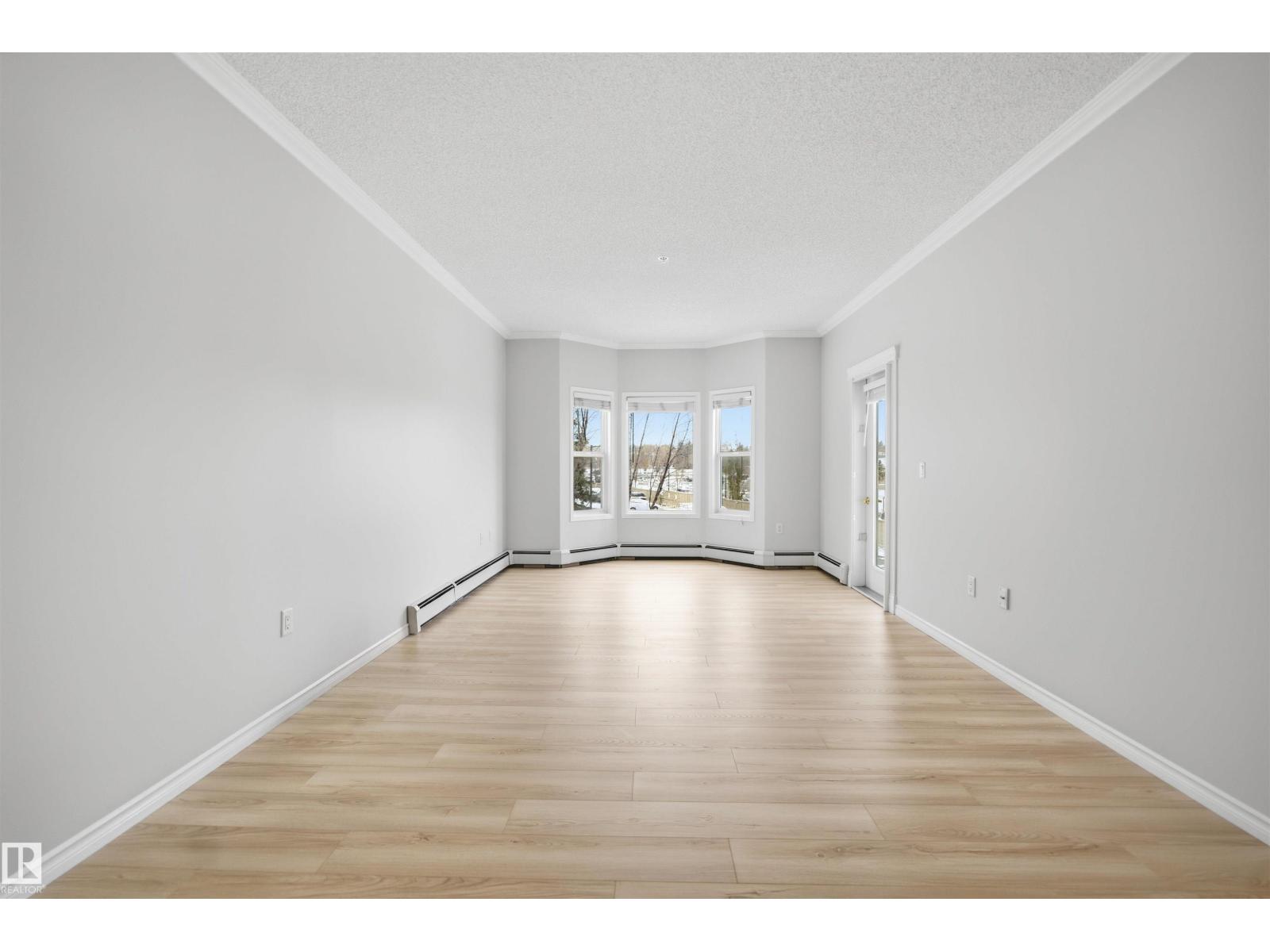 Property photograph 11 for MLS E4514682