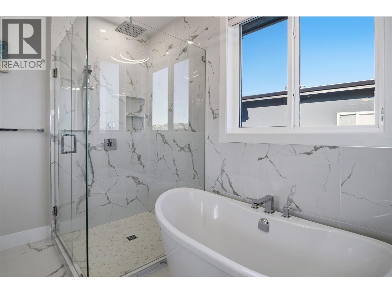  2149 Ensign Quay, West Kelowna