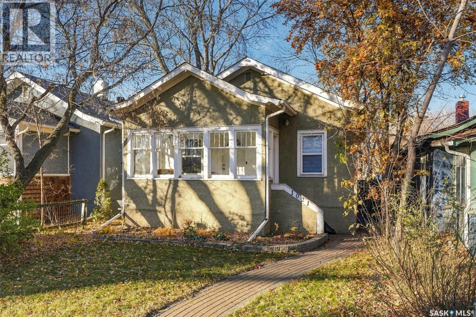 N 1021 C AVENUE N, Saskatoon — photo 2
