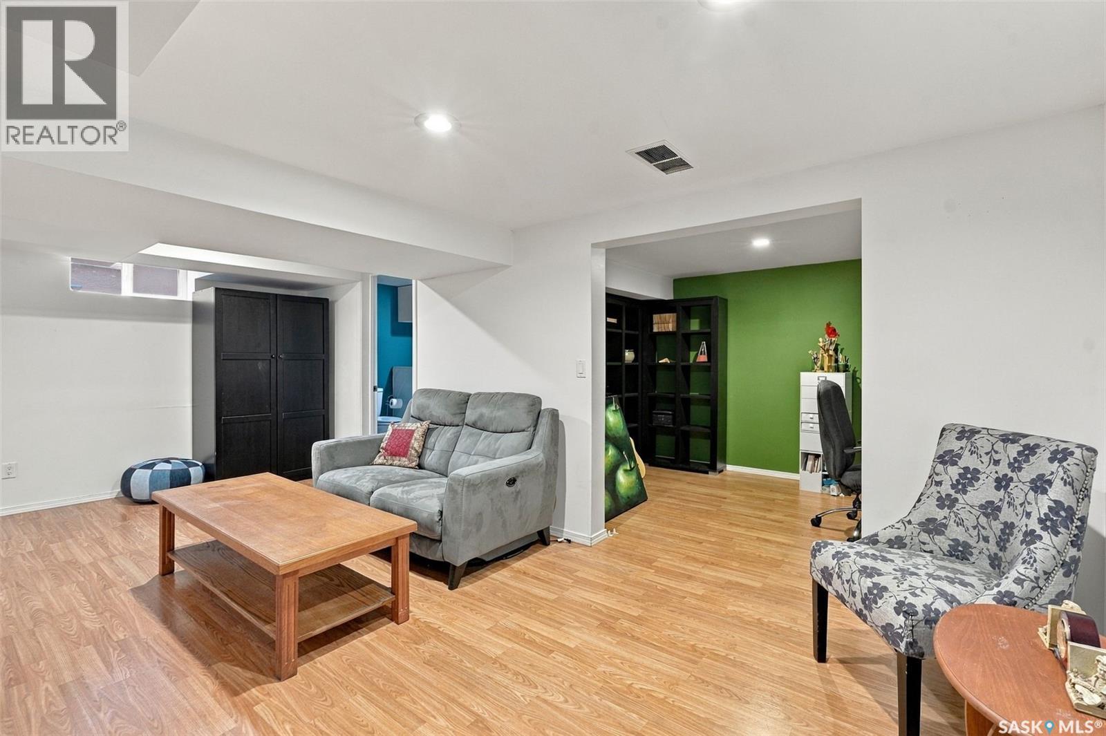 N 1021 C AVENUE N, Saskatoon — photo 27