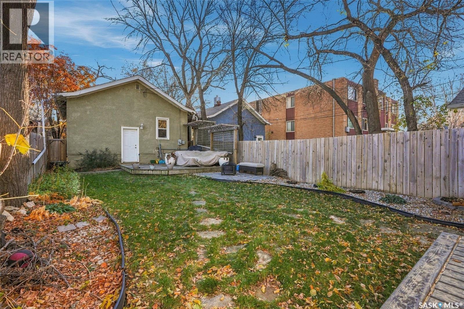 N 1021 C AVENUE N, Saskatoon — photo 35