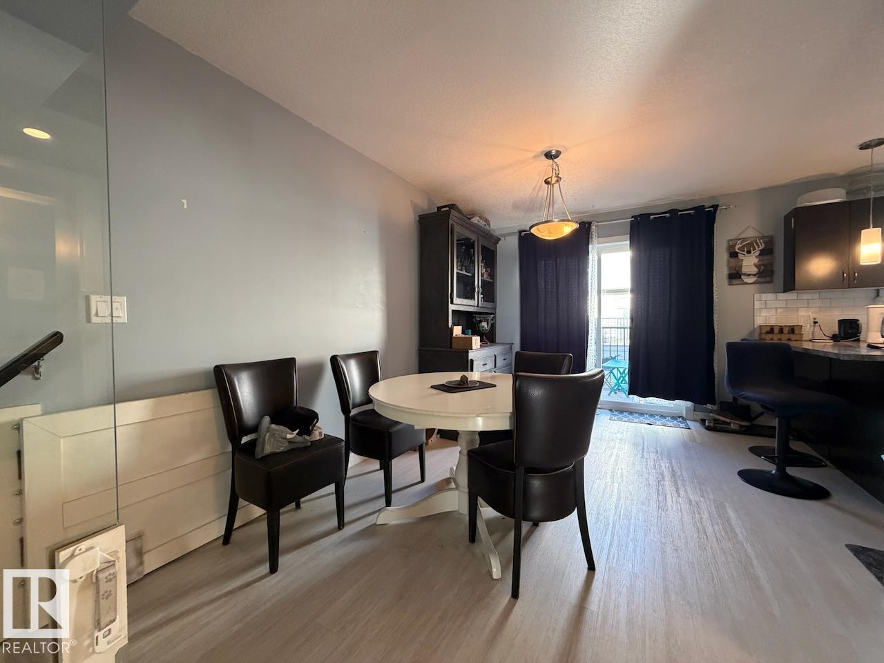 Property photograph 5 for MLS E4514585