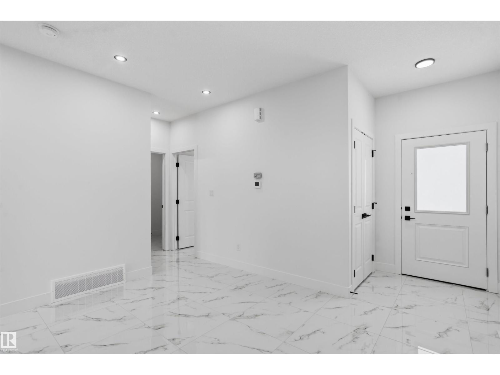 Property photograph 6 for MLS E4514625