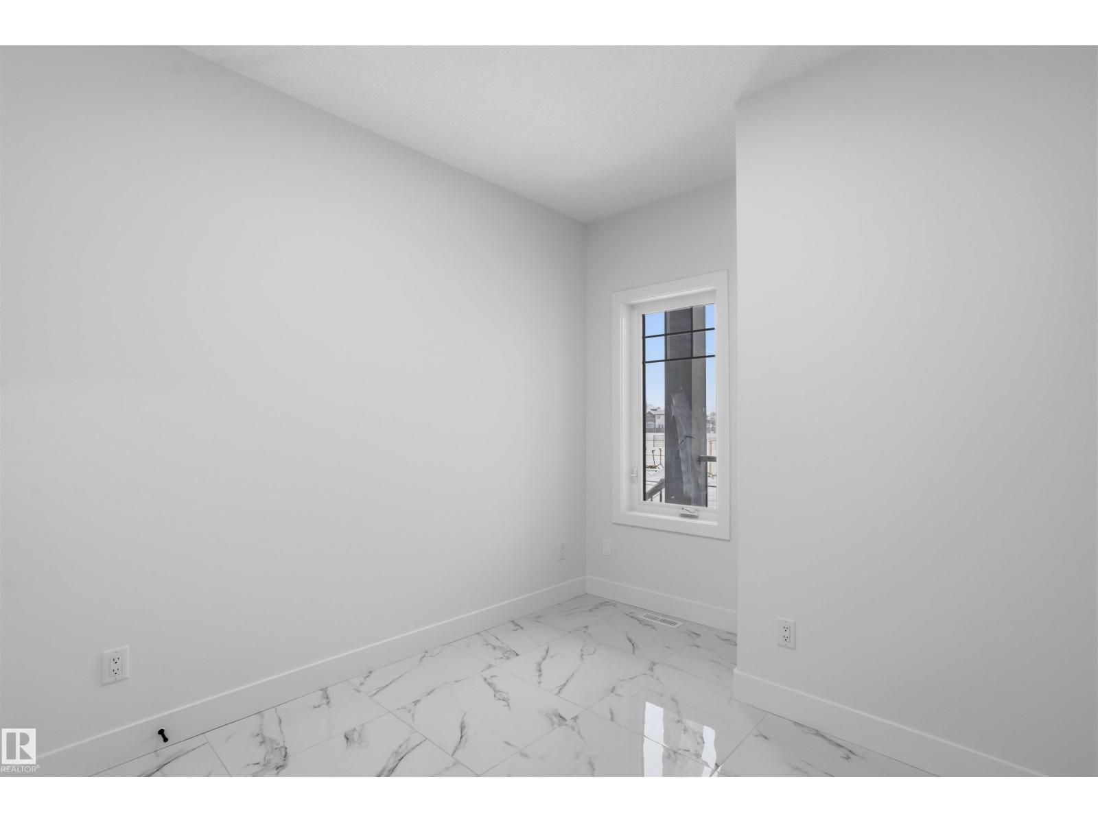 Property photograph 10 for MLS E4514625
