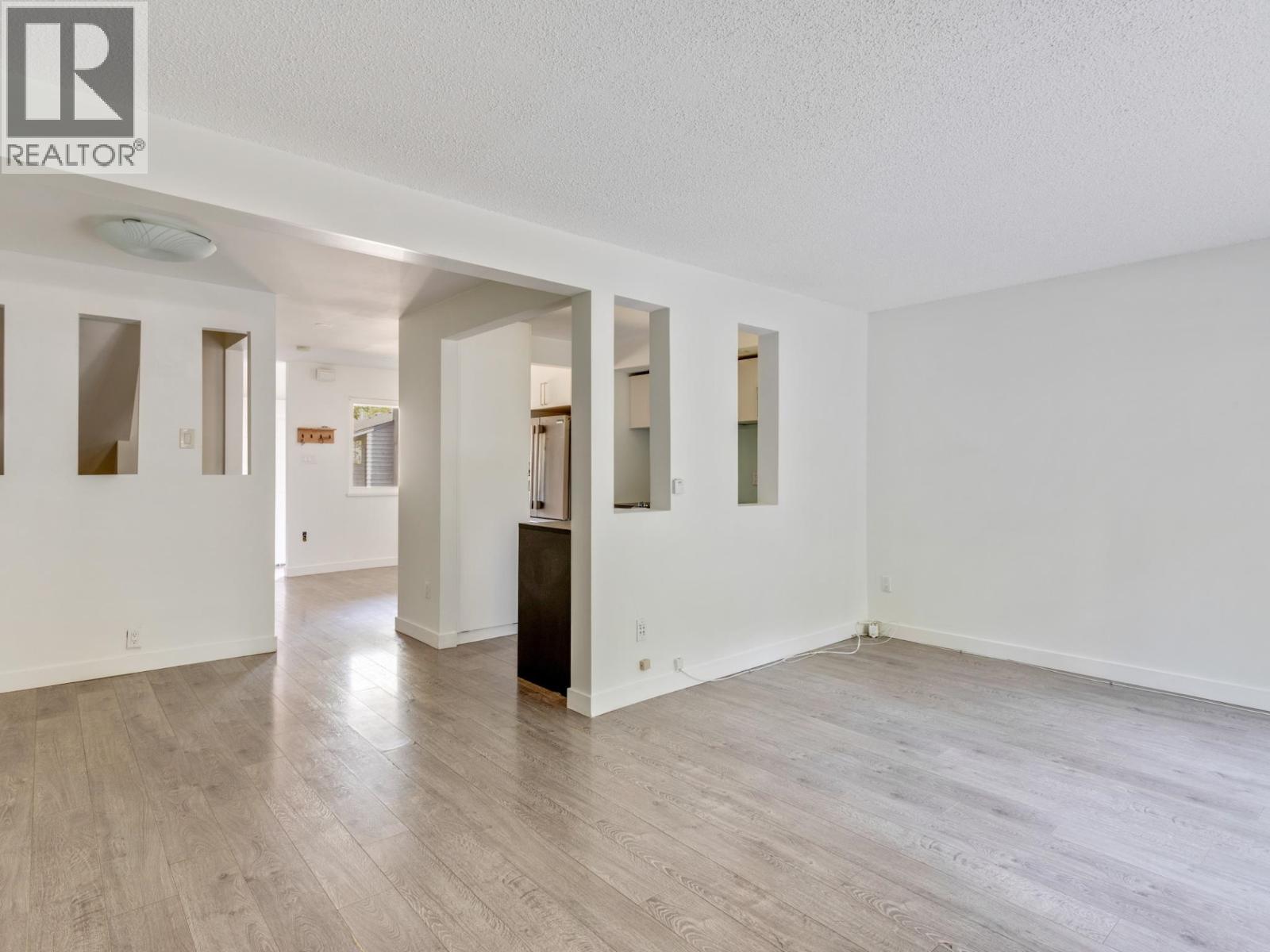65 1930 Cedar Village Crescent, North Vancouver — photo 13