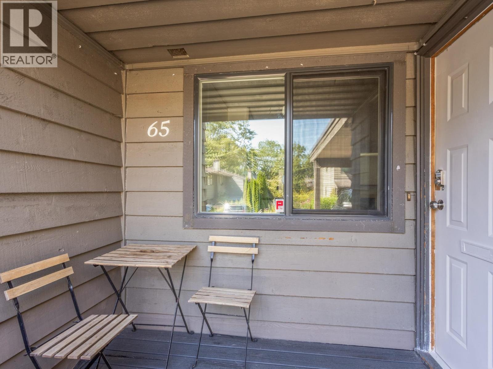 65 1930 Cedar Village Crescent, North Vancouver — photo 2