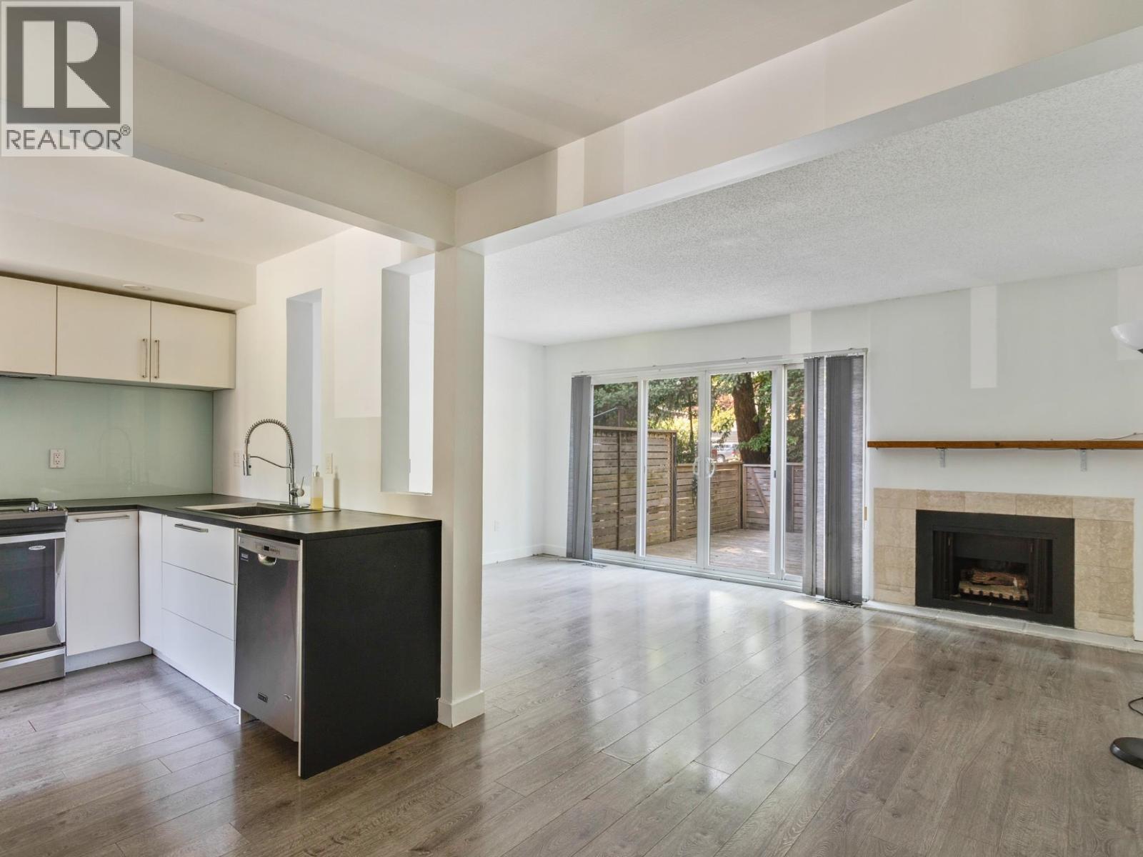 65 1930 Cedar Village Crescent, North Vancouver — photo 8