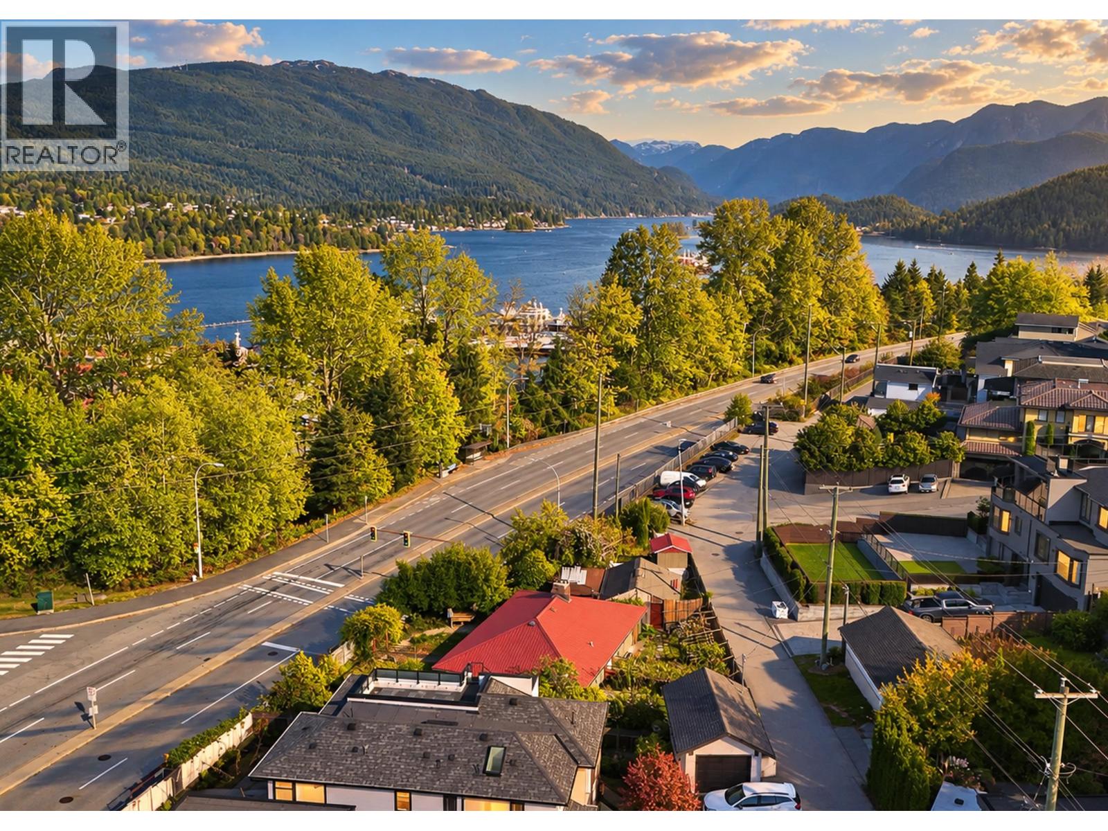 7288 INLET Drive, Burnaby