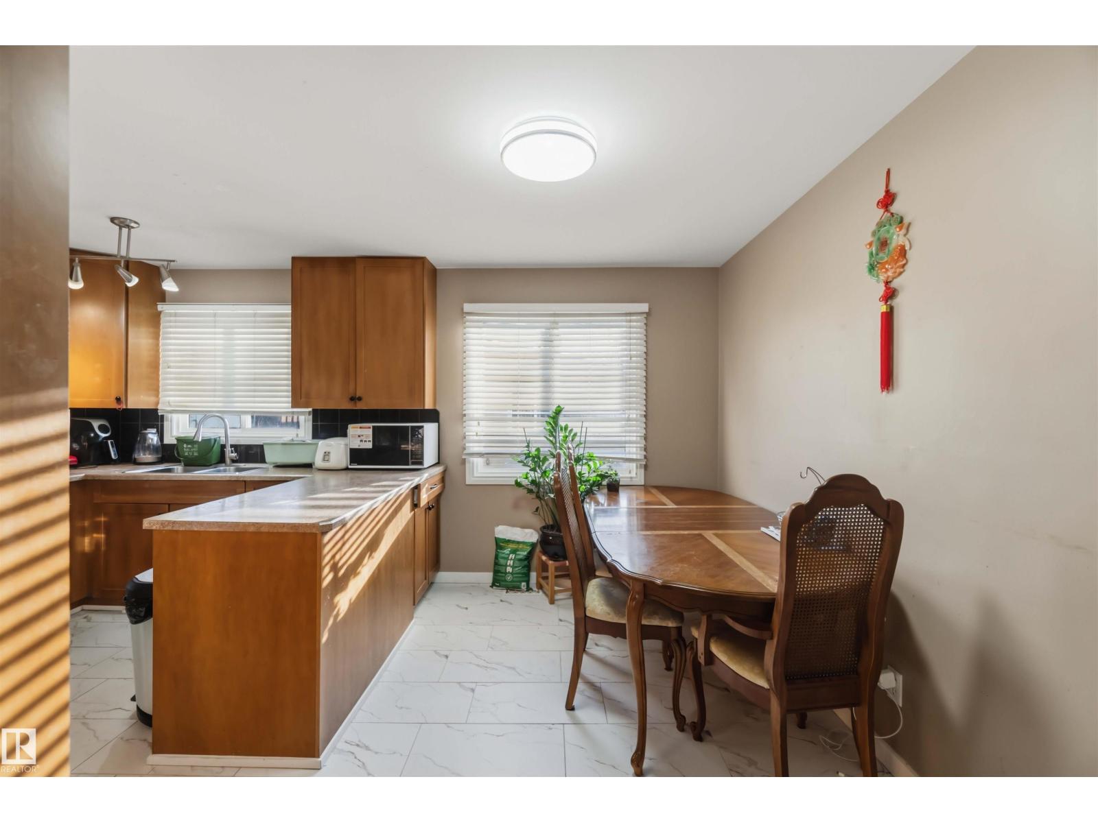 7703 176 ST NW, Edmonton — photo 4