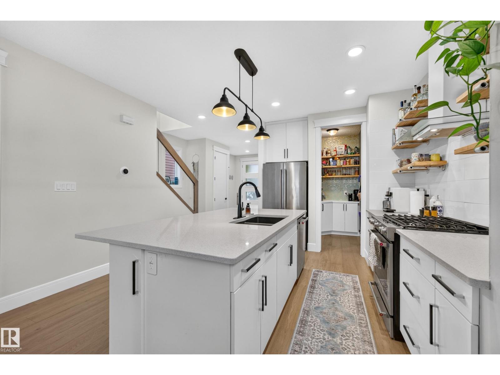 9320 71 AV NW, Edmonton — photo 10