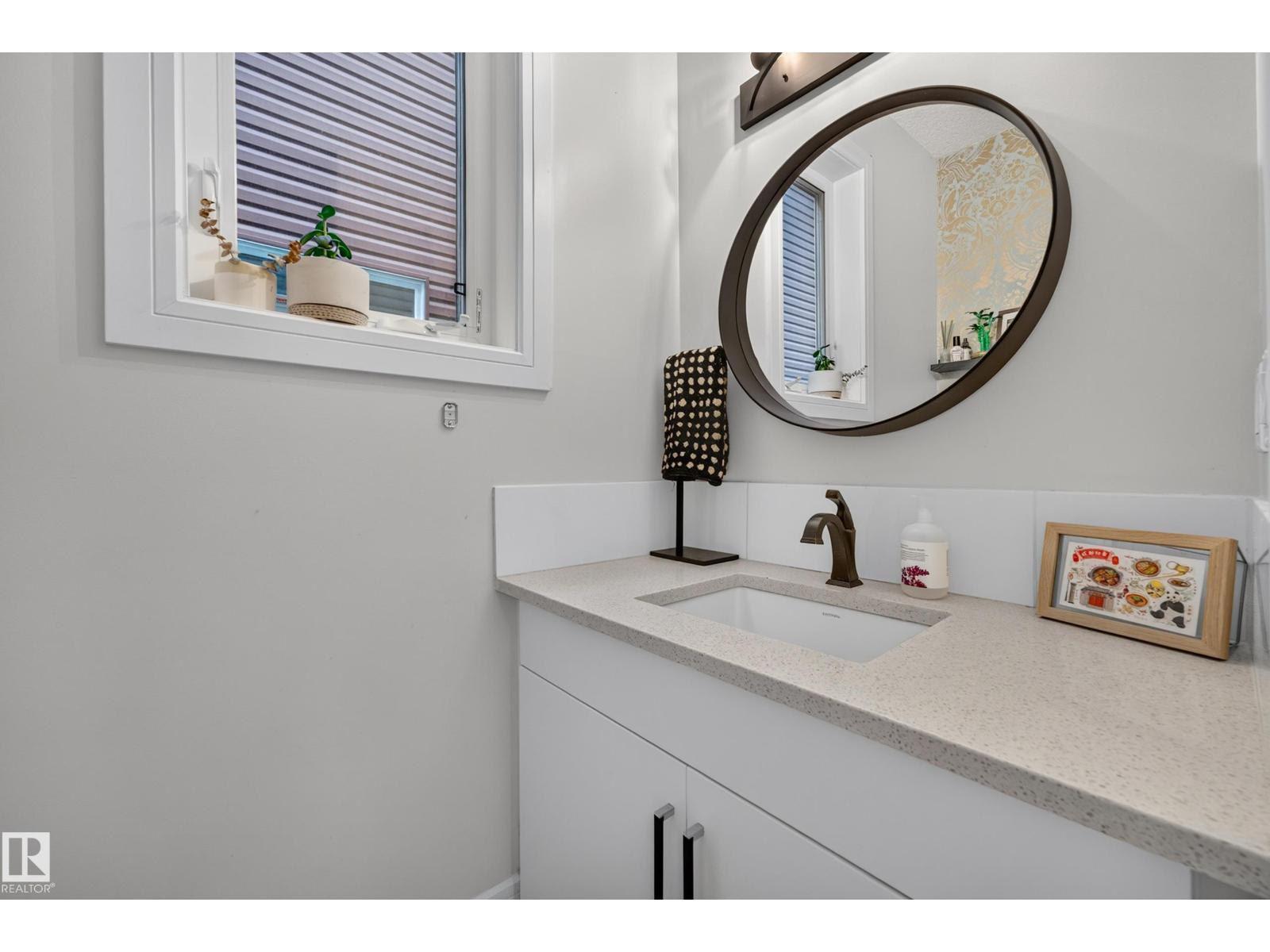 9320 71 AV NW, Edmonton — photo 23