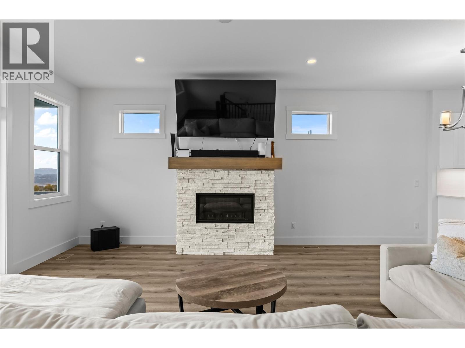  1556 Tower Ranch Drive, Kelowna