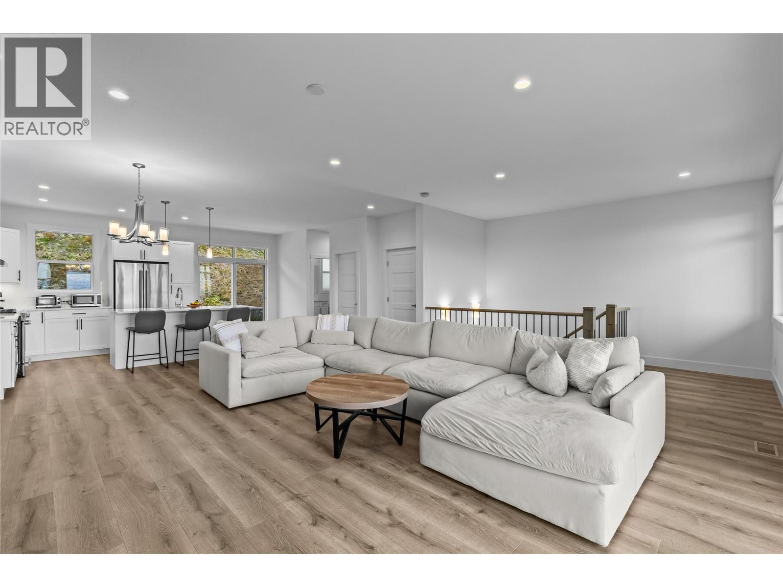  1556 Tower Ranch Drive, Kelowna
