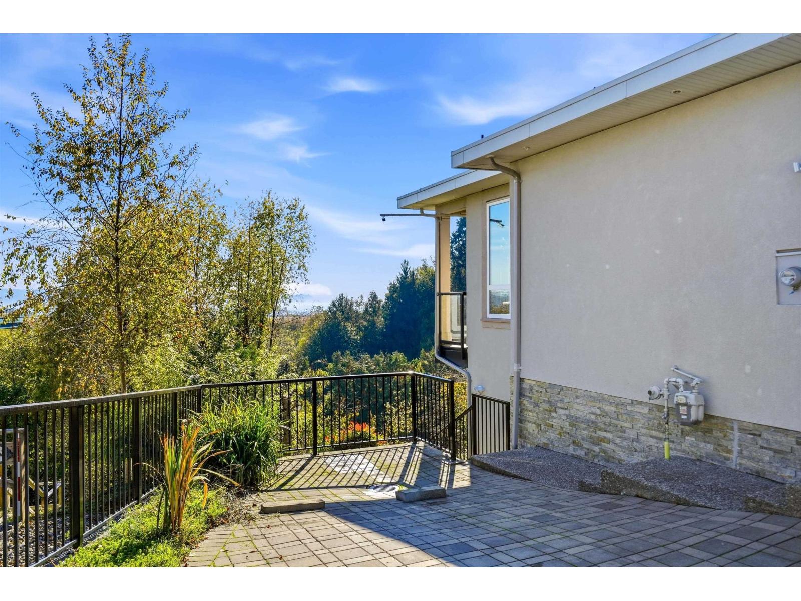 12528 52A Avenue, Surrey — photo 37