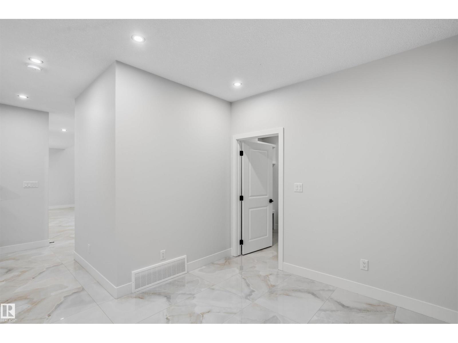 2314 6A AV SW, Edmonton — photo 7