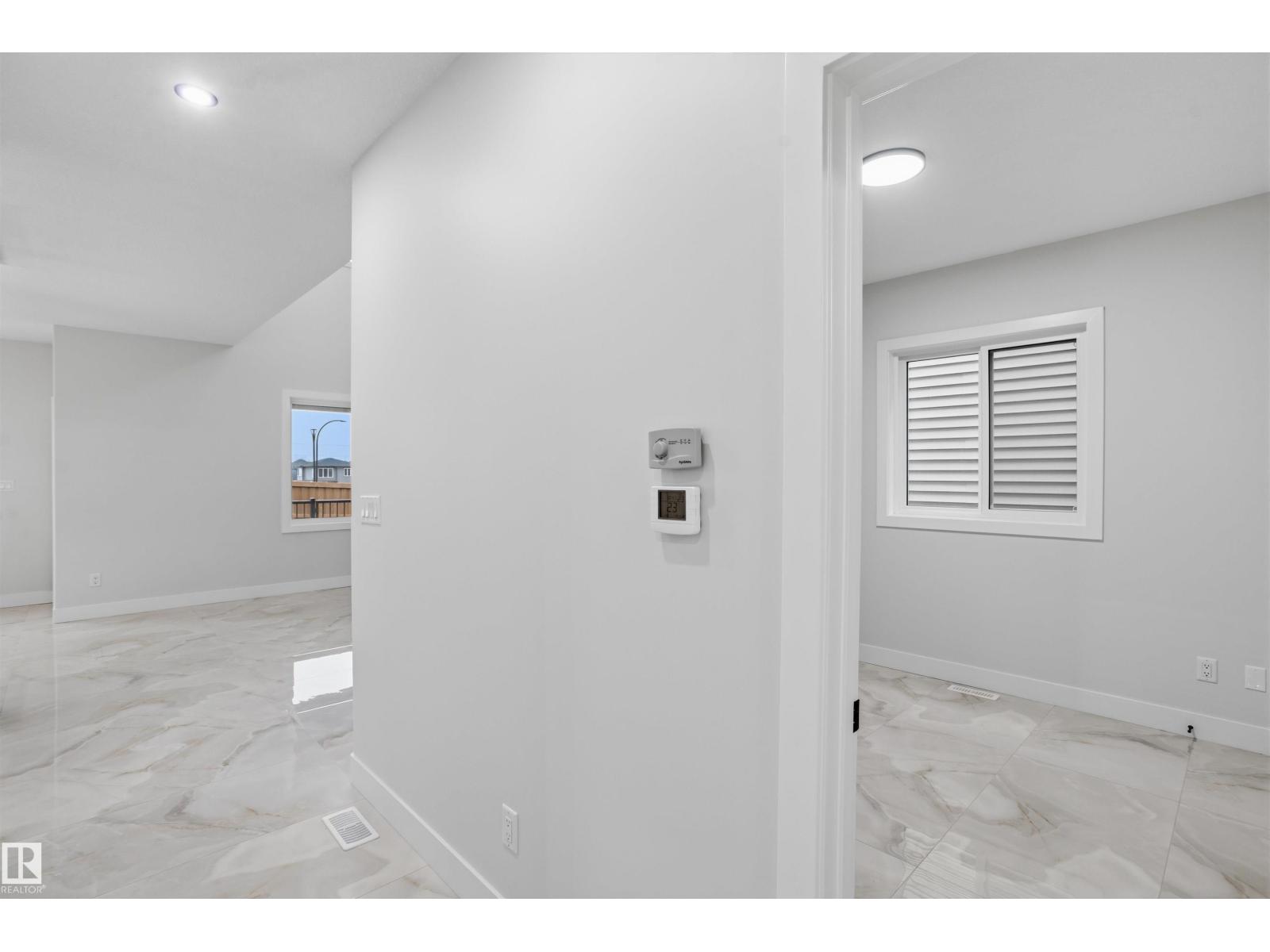 2314 6A AV SW, Edmonton — photo 8