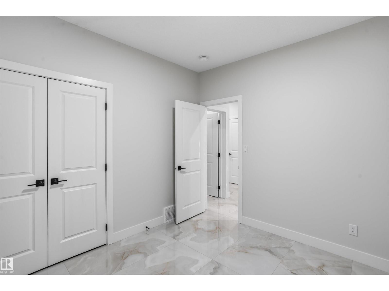 2314 6A AV SW, Edmonton — photo 12