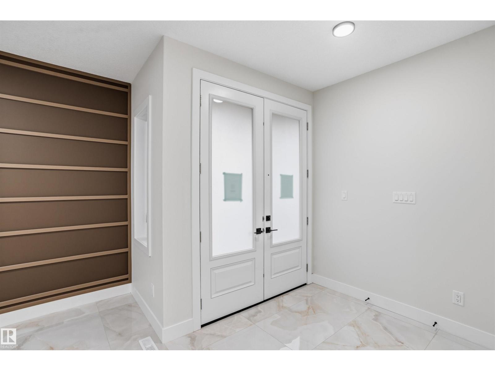 2314 6A AV SW, Edmonton — photo 3