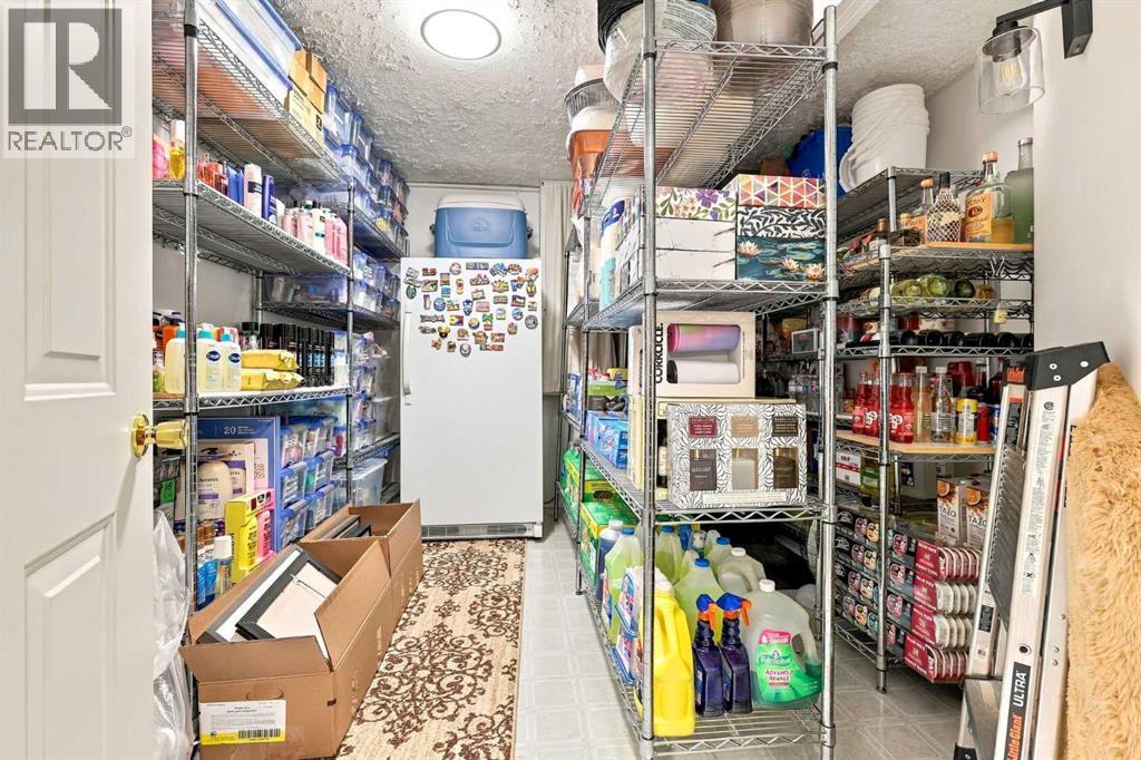 Large Cold Room & Ample Storage