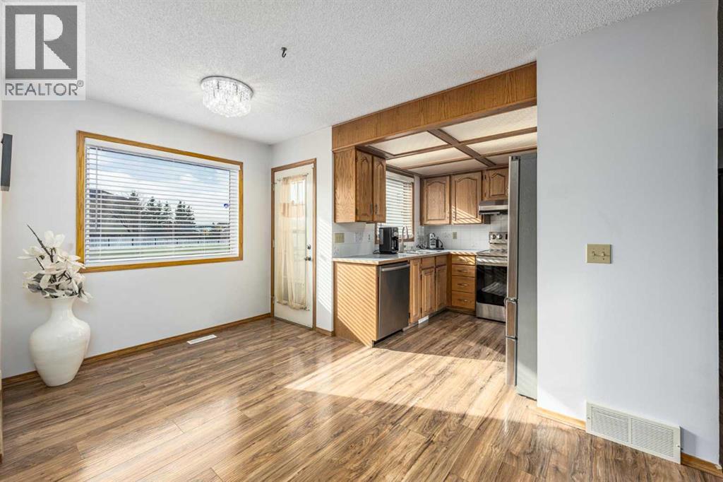 Property photograph 12 for MLS A2355458