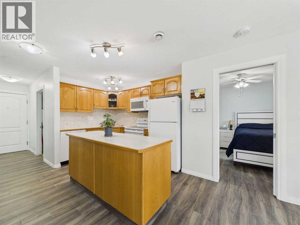 Listing photo – 411, 4425 Heritage Way, Lacombe