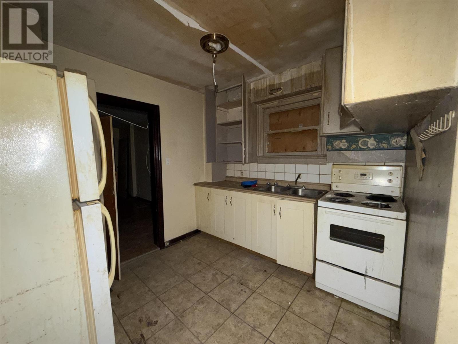 292 Pim ST - 11