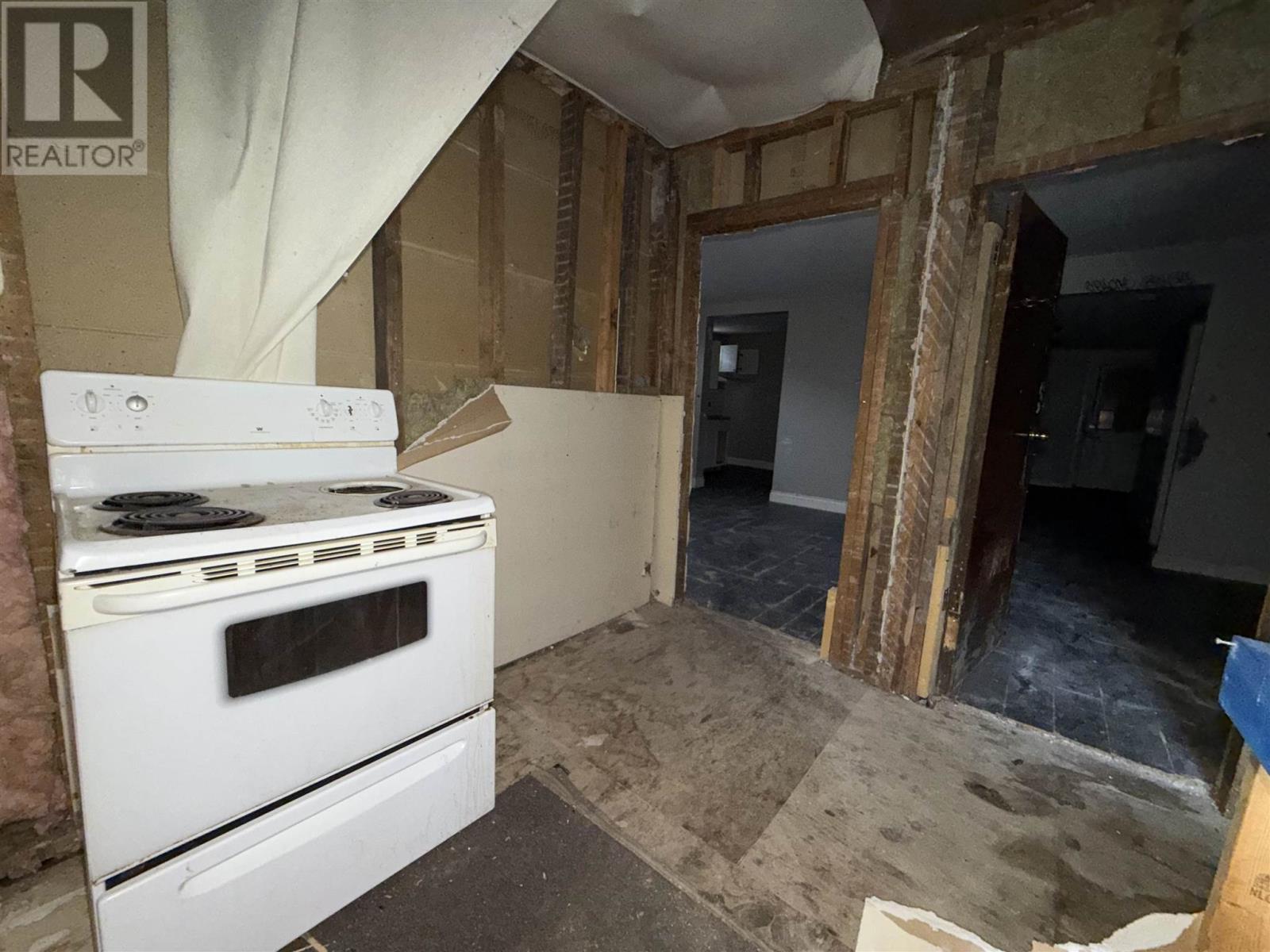 292 Pim ST - 13