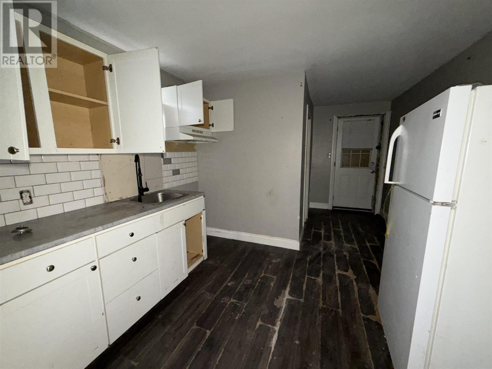 292 Pim ST - 15