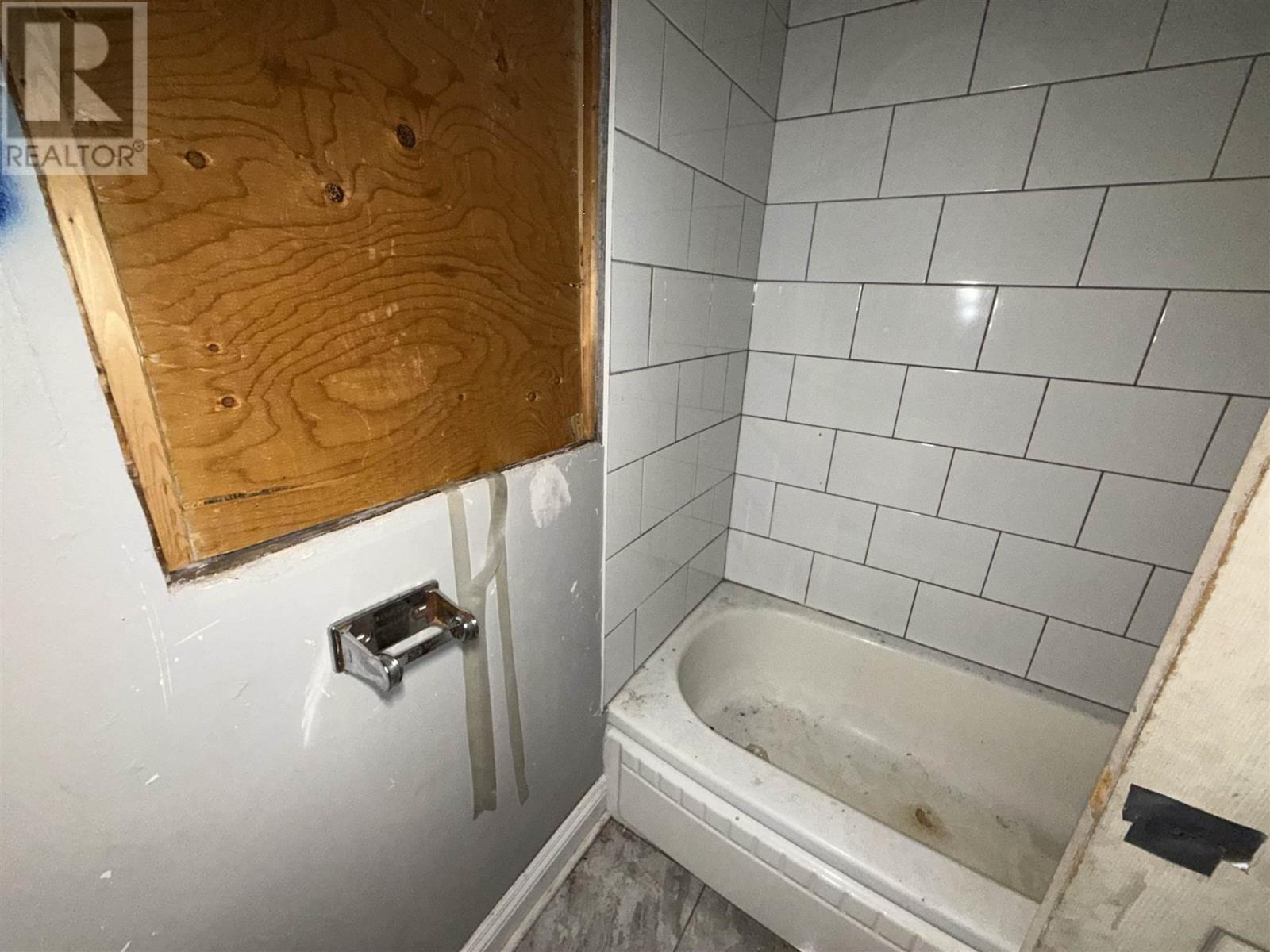 292 Pim ST - 17